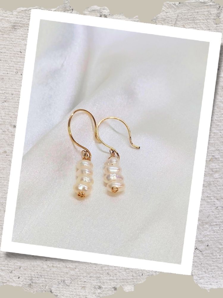 Elegant Pearl Dangle Earrings